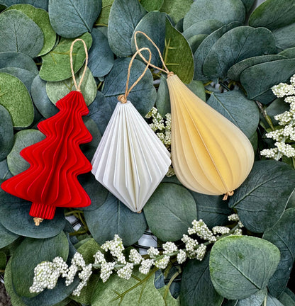 Modern Christmas ornaments - Set of 4